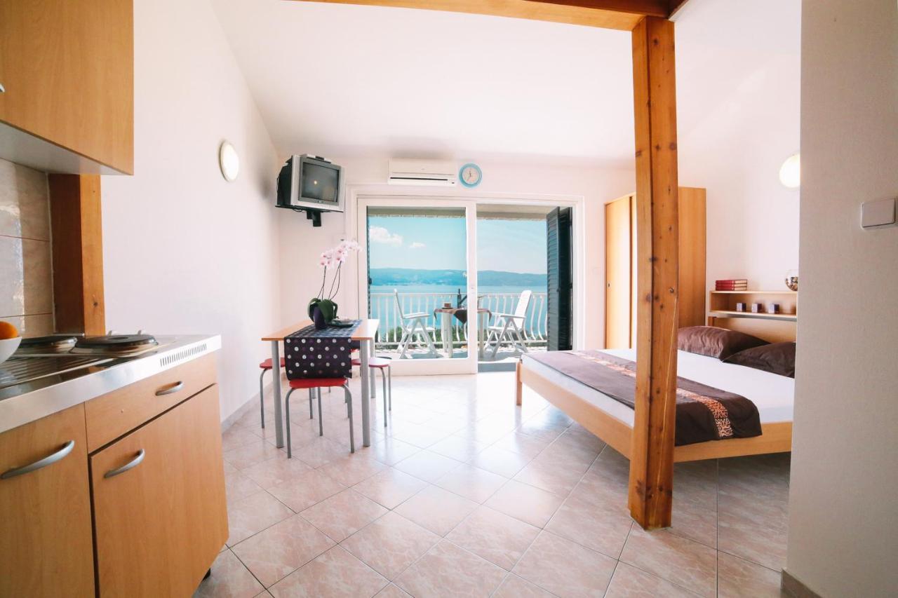 Villa Brigita Omiš Eksteriør bilde